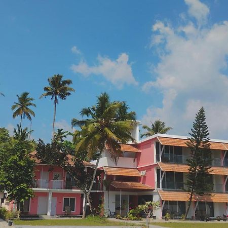 Beach House Varkala By Palmyra Екстер'єр фото